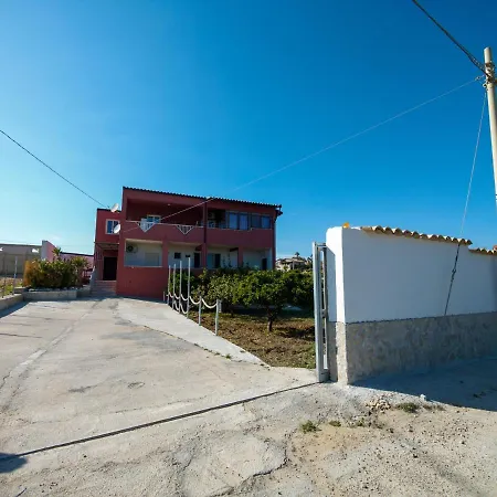 Carlitos Pensión Realmonte