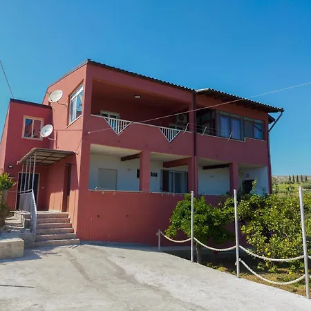 Carlitos Guest house
